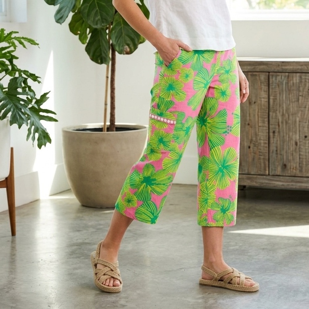 Vtg Rare Lilly Pulitzer tropical floral cropped pants in pink and green